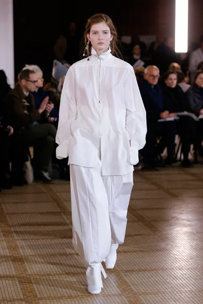 Look 22